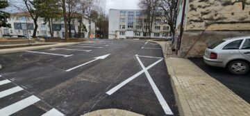 Amenajarea scuarului de lângă fostul restaurant Național din municipiul Suceava a fost finalizată