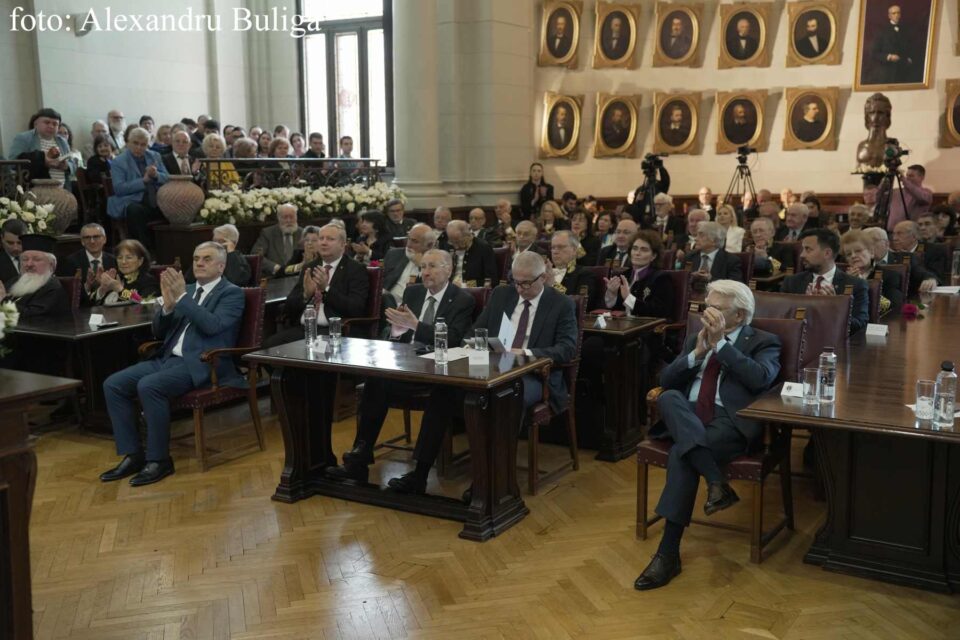 Primarul din Dumbrăveni, premiat de Academia Română