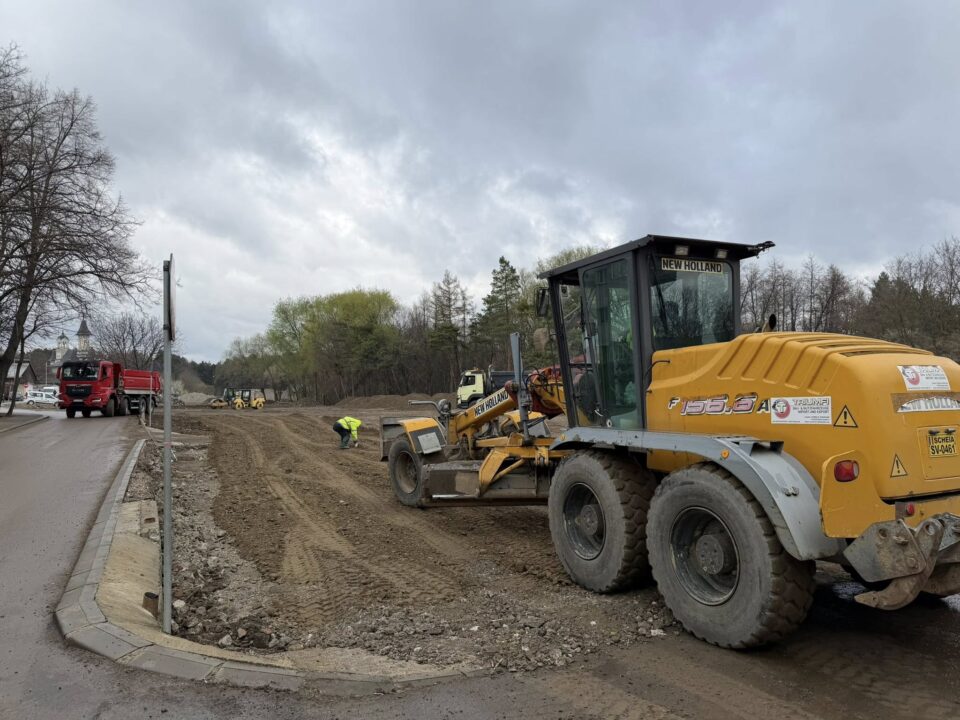 Primăria Suceava a început amenajarea zonei de la Cartodrom și a accesului spre Pădurea Zamca