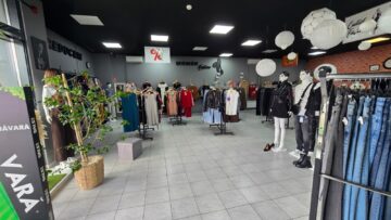 Piese auto, îmbrăcăminte și parfumuri ale unor cunoscute branduri, în valoare de 300.000 de euro, ridicate de polițiști