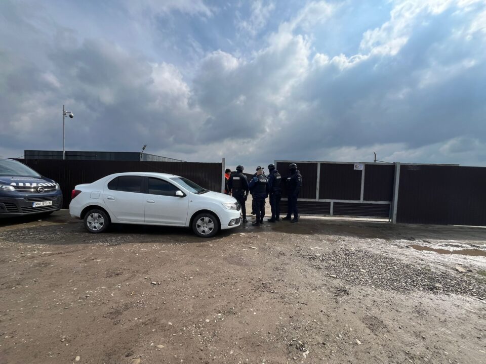 Percheziții la locuința primăriței din Berchișești și la adăpostul de câini gestionat de fiul acesteia