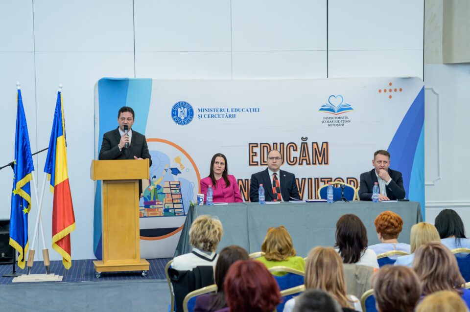 Mihai Dimian: Când copilul meu a început pregătitoarea erau 20 de elevi în clasă, după o săptămână erau 32. Părinții vin din jurul Sucevei din vile foarte frumoase, de unde au plecat au lăsat 16 în clasă