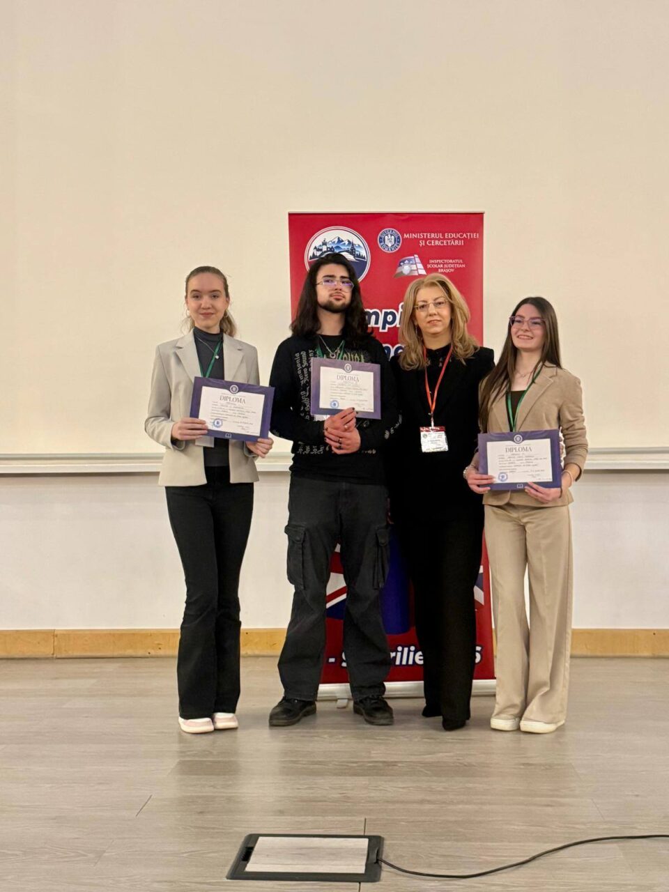 Eleva Ecaterina Costîn, de la Colegiul „Petru Rareș”, s-a calificat la Olimpiada Internațională de Engleză