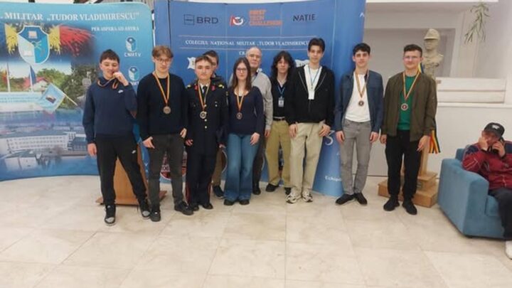 Elevii suceveni s-au întors cu premii și medalii de la Naționala de Fizică, de la Craiova