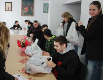 Acțiunea umanitară „Sărbătoarea Învierii aduce mângâiere”, pentru sprijinirea persoanelor sărace