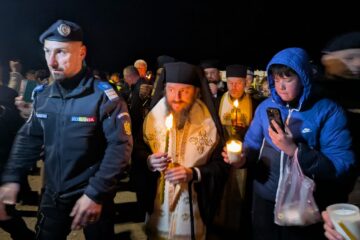 PS Damaschin Dorneanul: „Fiți Lumină pentru cei din familie, pentru cei din comunitate, pentru toți cei pe care îi iubiți. Hristos a înviat!”