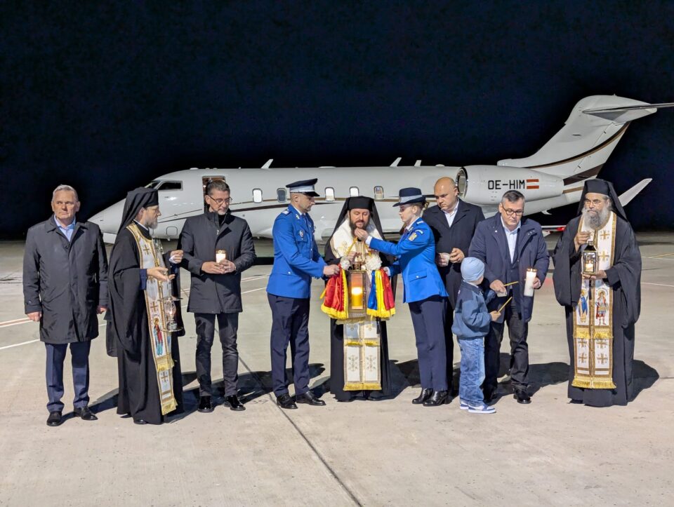 Sfânta Lumină de la Ierusalim a ajuns la Suceava