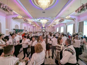 Frumusețea costumelor populare a strălucit la Balul Gospodarilor din comuna Șcheia