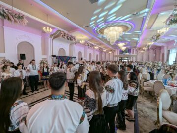 Frumusețea costumelor populare a strălucit la Balul Gospodarilor din comuna Șcheia