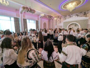 Frumusețea costumelor populare a strălucit la Balul Gospodarilor din comuna Șcheia