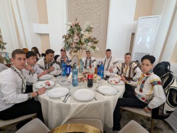 Frumusețea costumelor populare a strălucit la Balul Gospodarilor din comuna Șcheia
