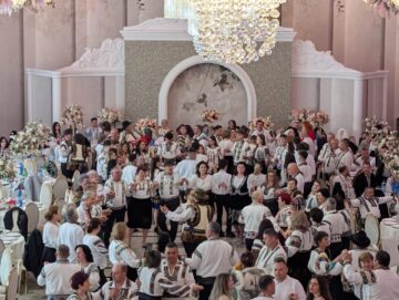 Frumusețea costumelor populare a strălucit la Balul Gospodarilor din comuna Șcheia