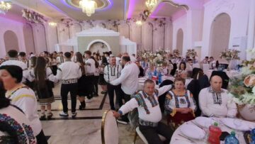 Frumusețea costumelor populare a strălucit la Balul Gospodarilor din comuna Șcheia
