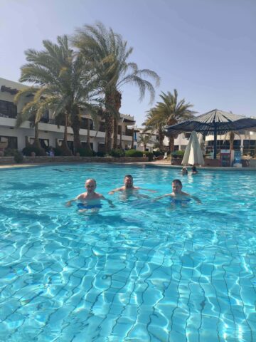 Proiectul „Zâmbet la Malul Mării Roșii”, cu beneficiari ai Centrului de Abilitare și Reabilitare pentru Persoane Adulte cu Dizabilități ,„O Nouă Șansă” Todirești