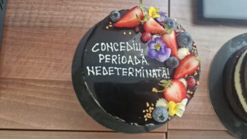Directoarea Tatiana Hladiuc, de la Colegiul Alimentar, sărbătorită la final de carieră, chiar de ziua sa