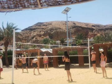 Proiectul „Zâmbet la Malul Mării Roșii”, cu beneficiari ai Centrului de Abilitare și Reabilitare pentru Persoane Adulte cu Dizabilități ,„O Nouă Șansă” Todirești