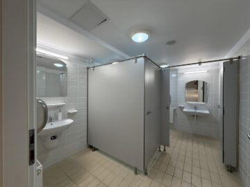 Bazinul de înot din Rădăuți ș-a redeschis și va beneficia și de o saună și un jacuzzi de ultimă generație