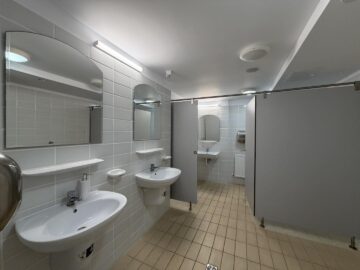 Bazinul de înot din Rădăuți ș-a redeschis și va beneficia și de o saună și un jacuzzi de ultimă generație