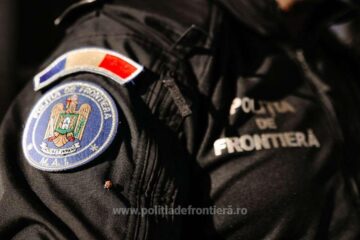 O șoferiță oprită la un control al poliției de frontieră mirosea tare a alcool
