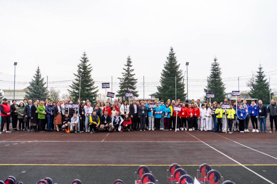 Concurs național pentru elevi cu deficiențe de auz, la liceul din Bivolărie