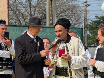În comuna Bosanci a fost dezvelit „Zidul Demnității”, un simbol al valorilor morale, al credinței și al identității naționale