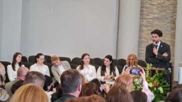 Fenomenul de „bullying”, în toate formele sale, discutat cu specialiști, părinți și copii, într-o conferință internațională, la Suceava