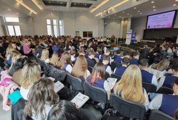 Fenomenul de „bullying”, în toate formele sale, discutat cu specialiști, părinți și copii, într-o conferință internațională, la Suceava