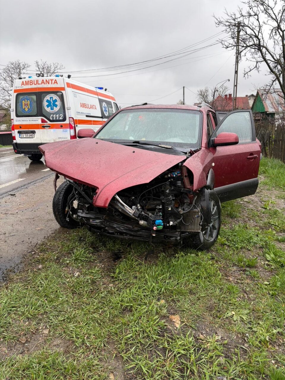 Accident rutier la Praxia. Trei persoane au ajuns la spital