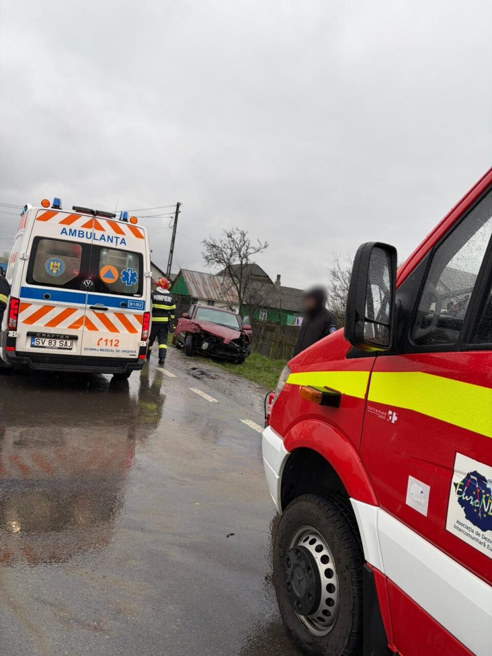 Accident rutier la Praxia. Trei persoane au ajuns la spital