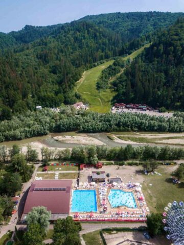 Atracțiile din Complexul de Agrement Ariniș au dus Gura Humorului în finala Destinația Anului 2026 la categoria „Joacă și Adrenalină”