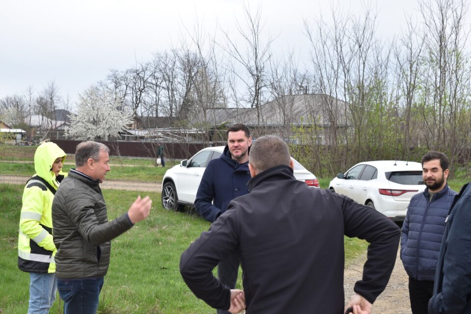 În Liteni încep lucrările la prima creșă din acest oraș, o investiție de 11 milioane de lei pentru sprijinirea familiilor tinere