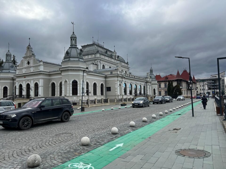 Restricții de circulație în Vatra Dornei: strada Republicii se închide total timp de o lună