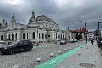 Restricții de circulație în Vatra Dornei: strada Republicii se închide total timp de o lună