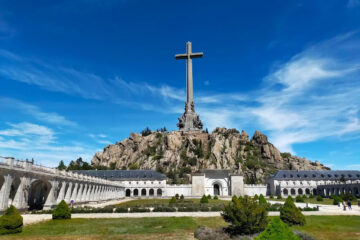 Pudelul – dușmanul României și dulăul necesar