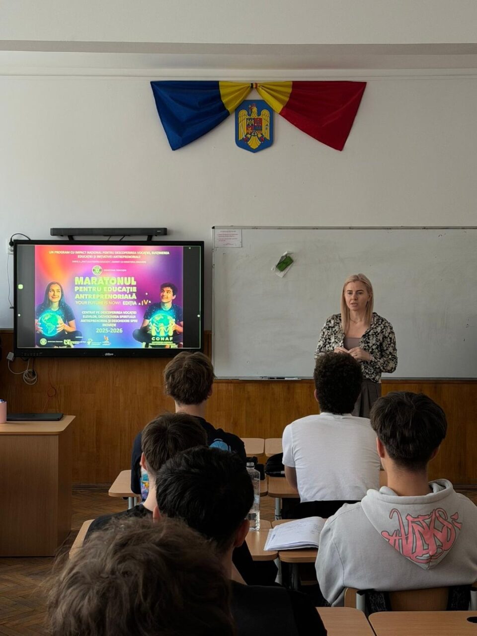 Planurile de afaceri ale 8 echipe de liceeni vor fi prezentate la semifinala județeană a „Maratonului pentru educație antreprenorială”