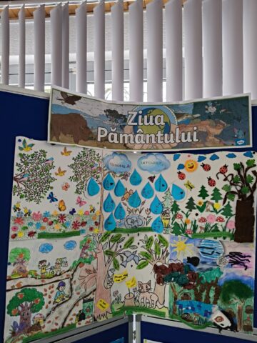 Expoziția „Ziua Pământului – Artă din reciclare” a preșcolarilor de la „Așchiuță”