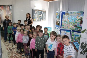Expoziția „Ziua Pământului – Artă din reciclare” a preșcolarilor de la „Așchiuță”