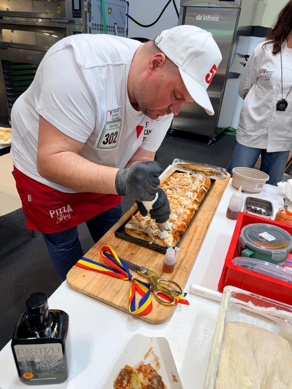 Creațiile lui Sergiu Iftode la Campionatul Internațional de pizza din Spania