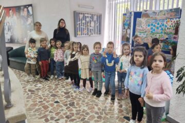 Expoziția „Ziua Pământului – Artă din reciclare” a preșcolarilor de la „Așchiuță”