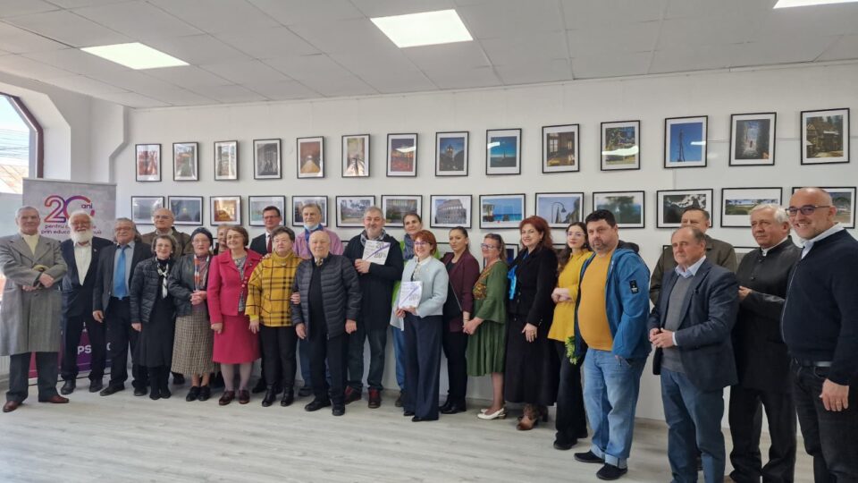 Delia Leizeriuc: „Cei doi artiști construiesc un demers artistic în care fotografia devine act de gândire, nu doar de reprezentare”