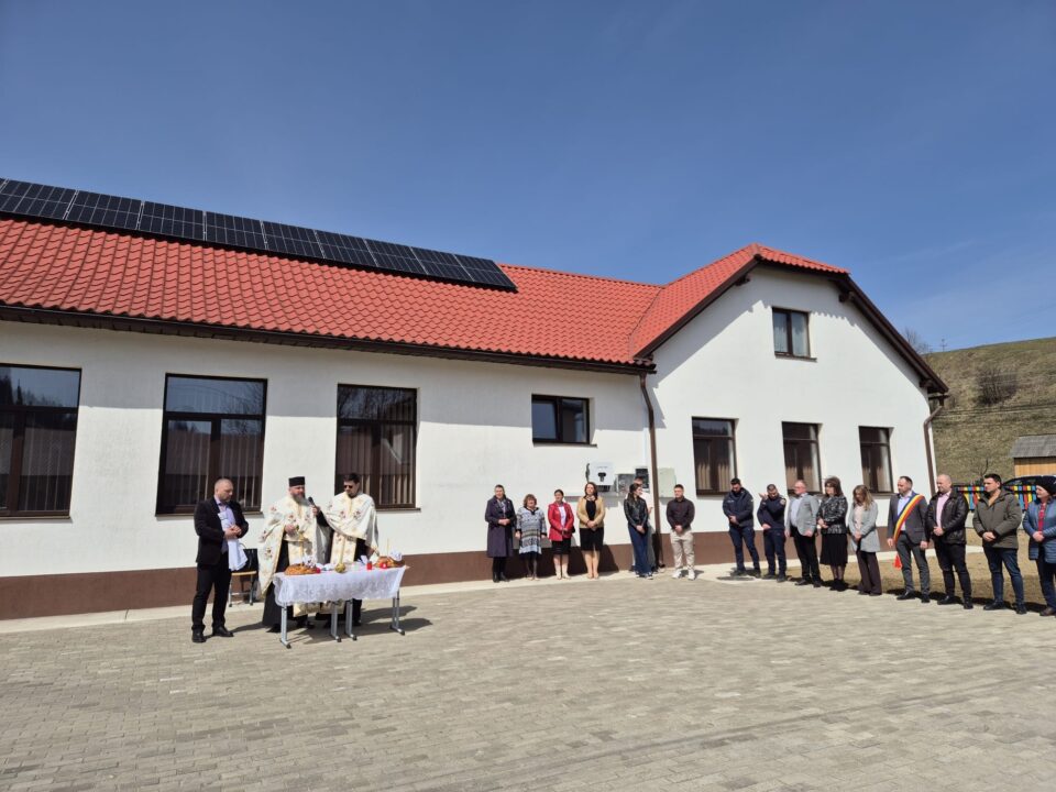 Primăria Frumosu a finalizat lucrările de modernizare și eficientizare energetică la școala primară din comună