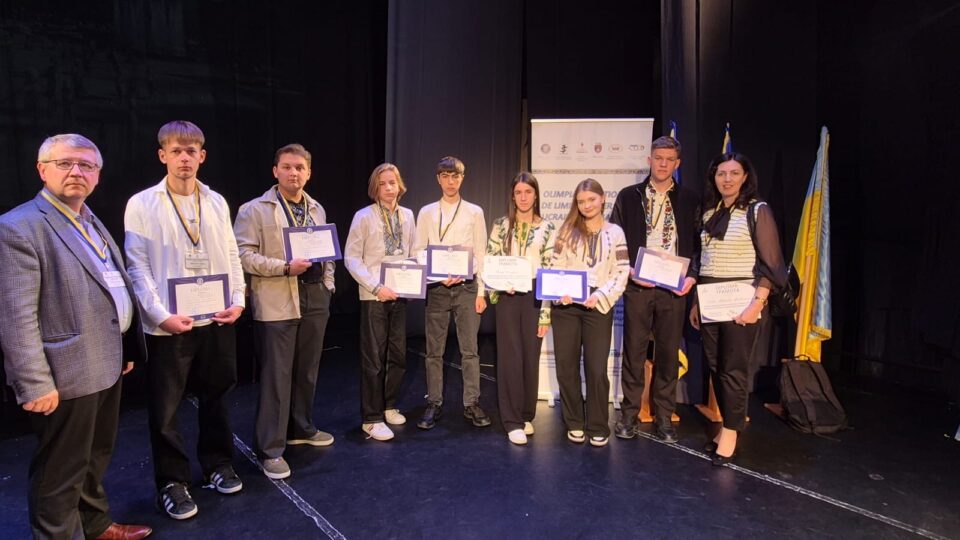 Elevii suceveni, rezultate bune la Naționala de Limba Ucraineană: premii numeroase și o notă de 10