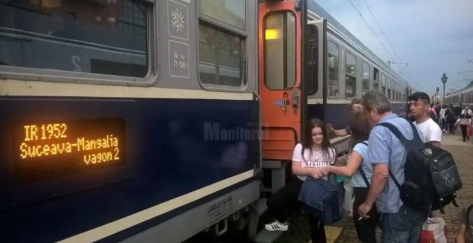 Un tren de la Suceava spre stațiunile de pe Litoral circulă din 30 aprilie