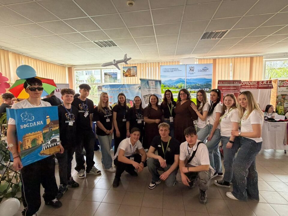 Rezultate de top pentru elevii antreprenori din Rădăuți