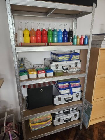 Activitățile Cercului de Arte Vizuale din cadrul Centrului pentru Tineret „Ecclesia 77” Ițcani, reluate în „Atelier 25”