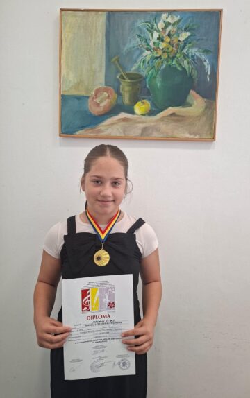 Tinerii artiști de la Colegiul „Ciprian Porumbescu” s-au remarcat la Bacău, la „Primăvara Artelor”