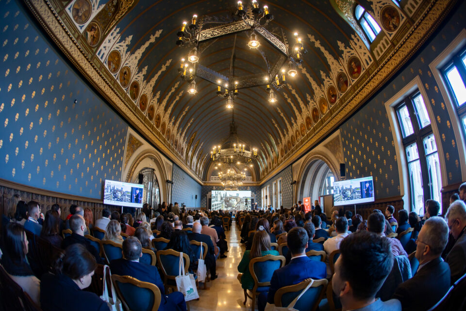 Peste 900 de participanți la TILIA – Summitul Orașelor din România, într-o dezbatere despre viitorul orașelor
