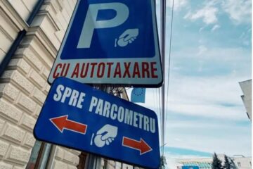 Parcări cu autotaxare pe 39 de străzi din municipiul Suceava, până la deblocarea licitațiilor de atribuire a locurilor