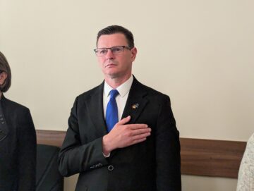 Noul prefect al județului Suceava, Bogdan Păstrăv, a depus jurământul