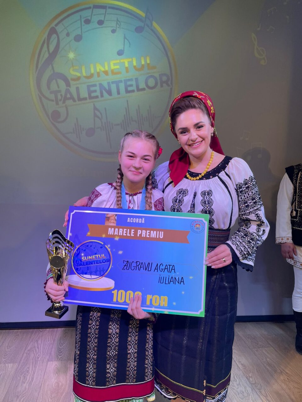 Tânăra artistă Agata Zugravu a câștigat trofeul Festivalului „Sunetul Talentelor”